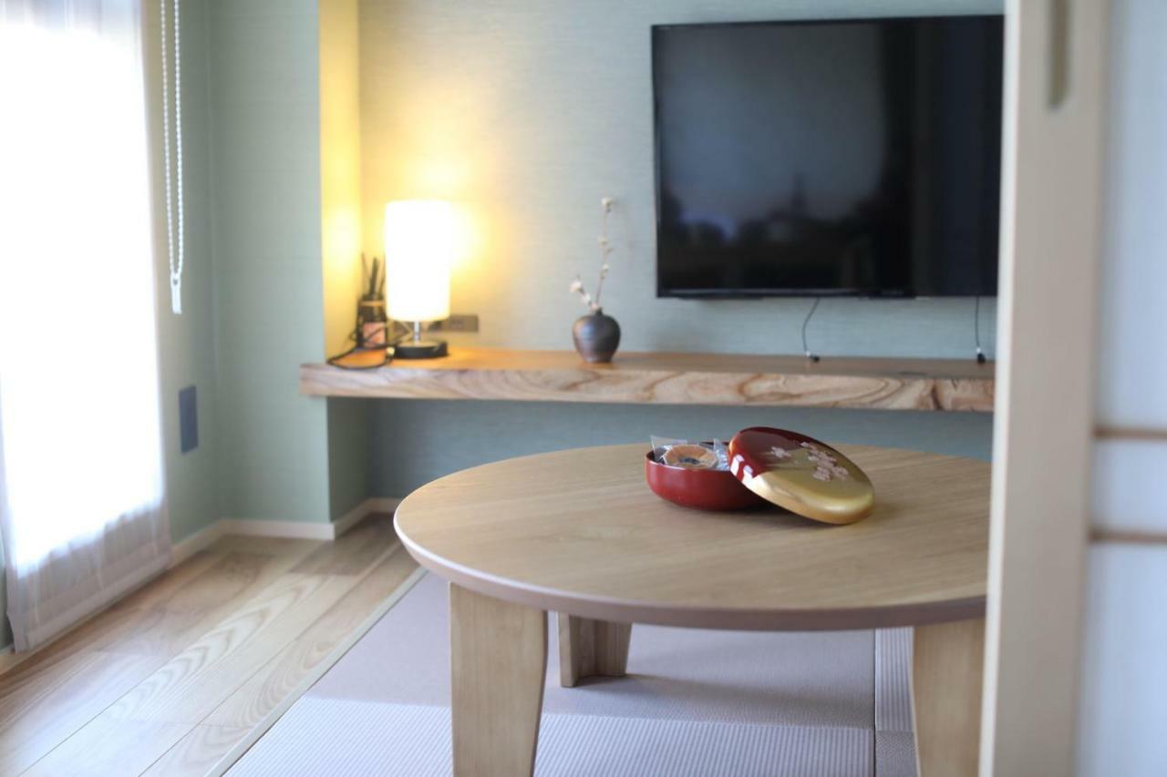 Sola Hotel Токио Екстериор снимка