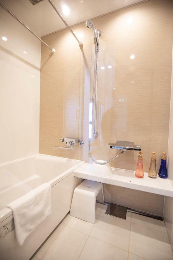 Sola Hotel Токио Екстериор снимка