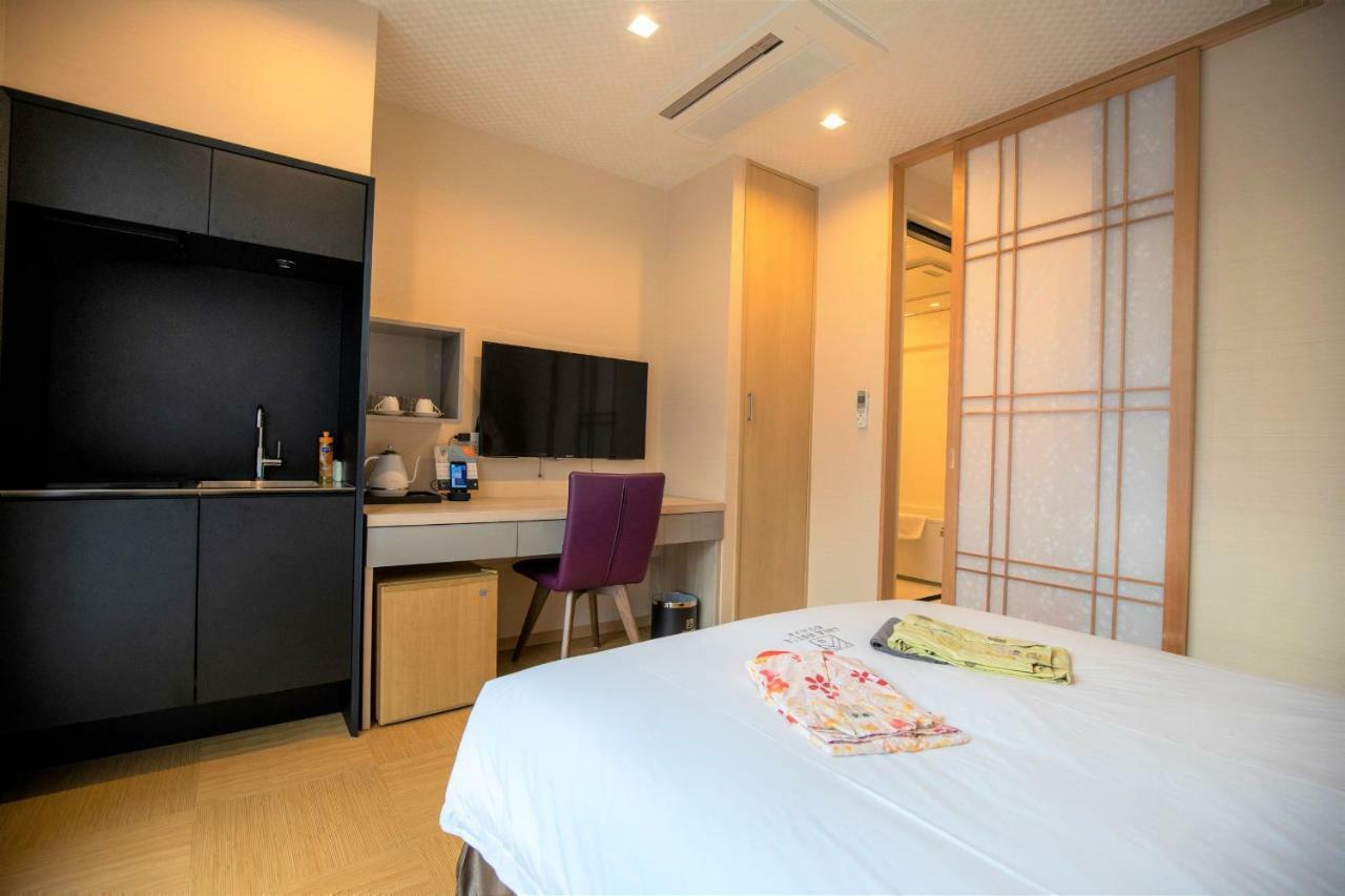 Sola Hotel Токио Екстериор снимка